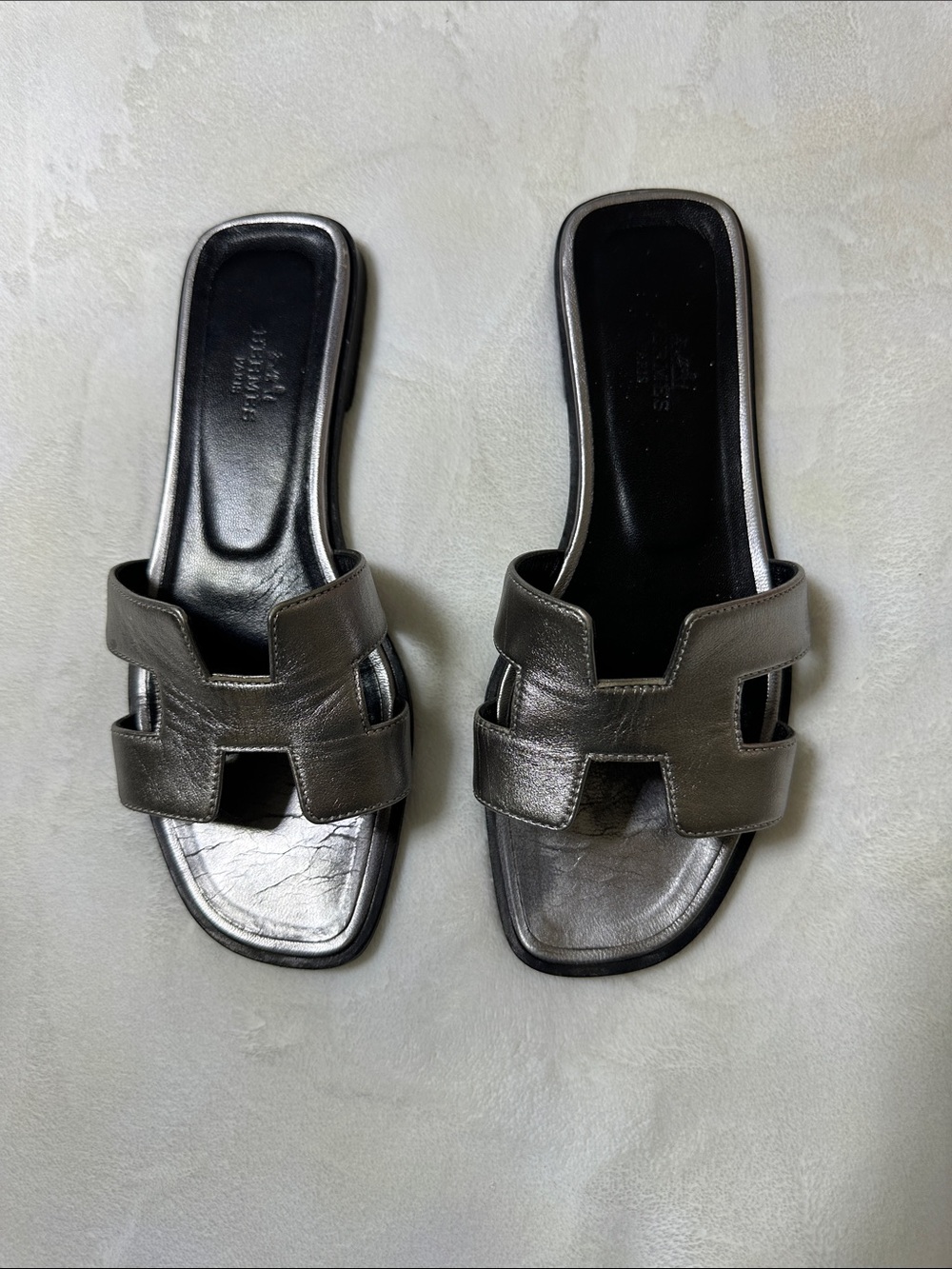 Authentic Hermes Oran Slides